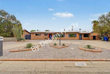 Main picture of 5120 E Alberta Dr