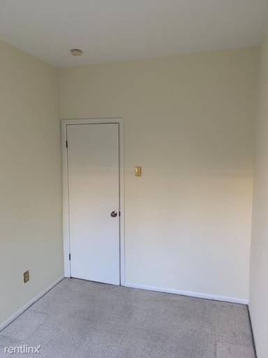 Main picture of 327 Avenue E