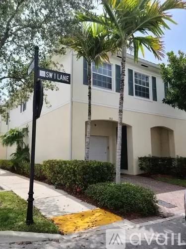 Main picture of 702 SW 1st Ln