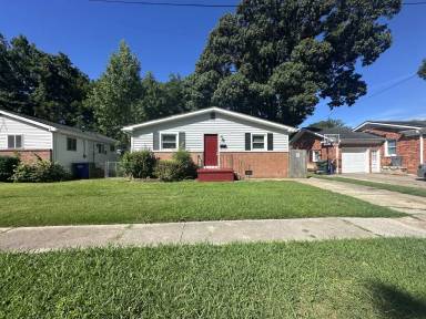 Main picture of 2425 Juniper St
