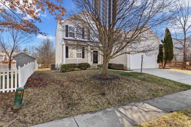 Main picture of 6005 Charles Edward Ter