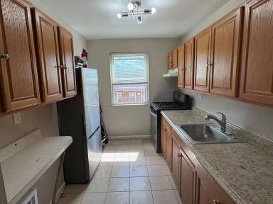 Main picture of 2311 Altamont Pl SE