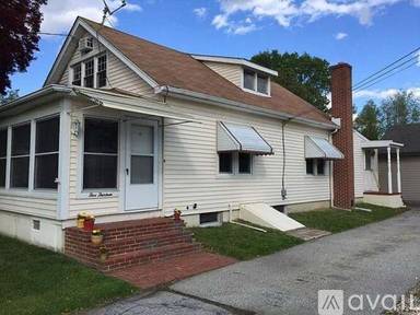 Main picture of 513 Clinton St