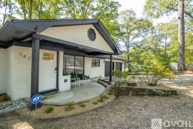 Main picture of 1425 Southeastern Ave