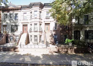 Main picture of 89 Chauncey St
