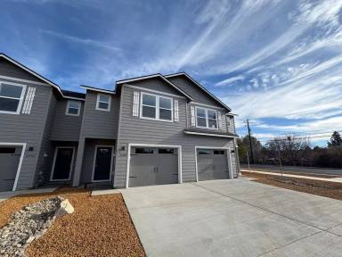 Main picture of Brand New Stunning 3 Bed/2.5 Bath Townhouse-Old Farm District