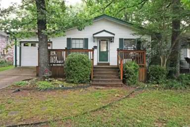 Main picture of 7402 Missouri Ave