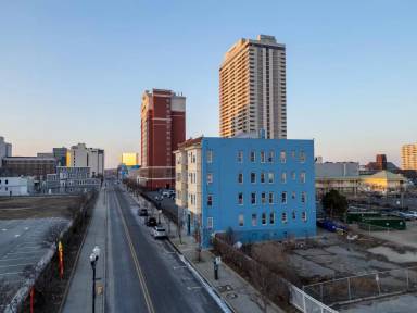 Main picture of 143 S South Carolina Ave