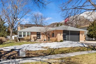 Main picture of 1774 Navajo Dr