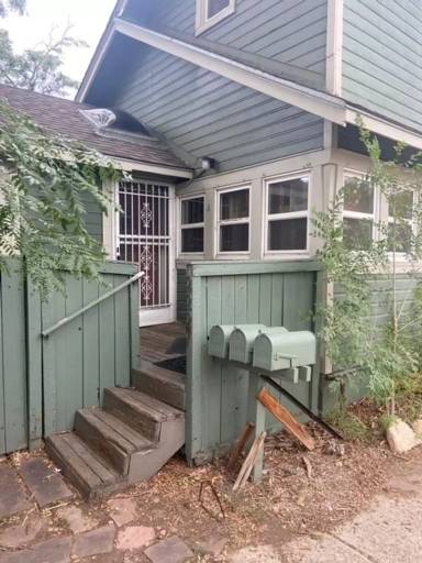 Main picture of 2227 Arapahoe Ave