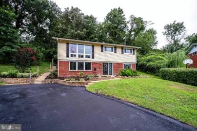 Main picture of 5624 Dover Ct