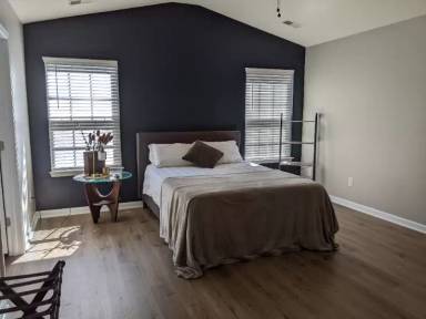 Main picture of 8709 Sedgeburn Dr