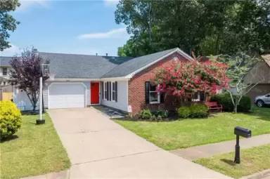 Main picture of 1904 Eastborne Dr