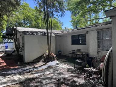 Main picture of 1918 Sheridan St