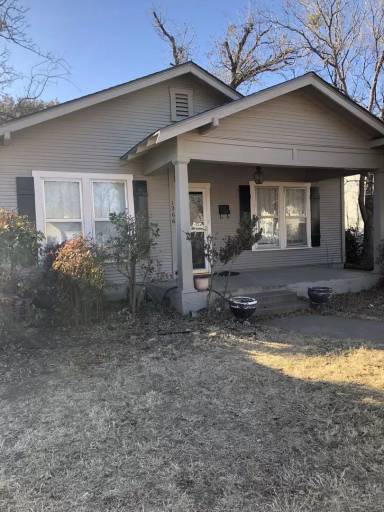 Main picture of 1266 Peach St