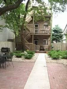 Main picture of 1625 N Dayton St
