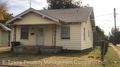 Main picture of 1401 E Maple Ave
