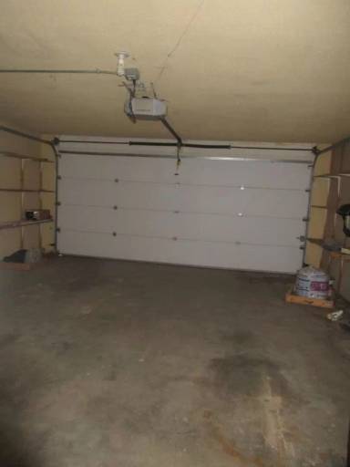 Main picture of 12 Caprice Ln