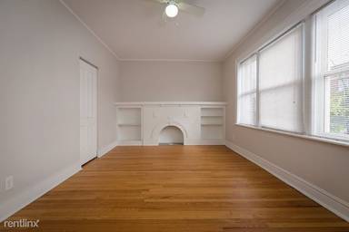 Main picture of 1422 W Devon Ave
