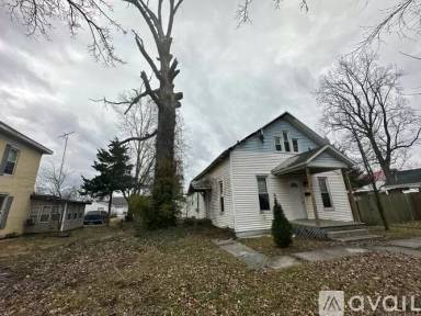 Main picture of 227 N Hickory St