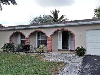 Main picture of 1230 NW 92nd Ave