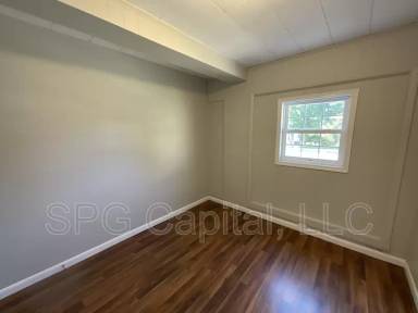 Main picture of 103 Church St