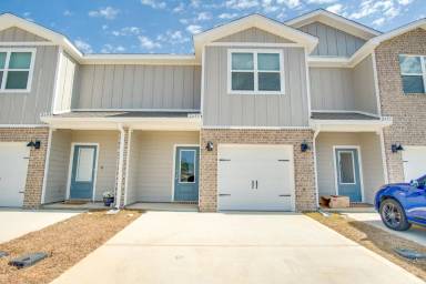 Main picture of 2495 Cliff Hollow Cir