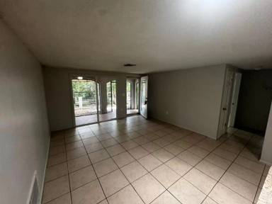 Main picture of 7634 Fox Hollow Dr