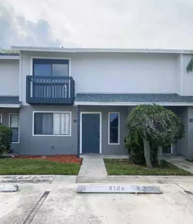 Main picture of 4104 Inlet Cir
