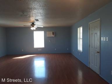 Main picture of 3399 S Highway 281