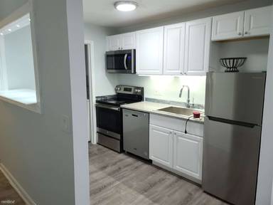 Main picture of Twin Oaks Condominiums