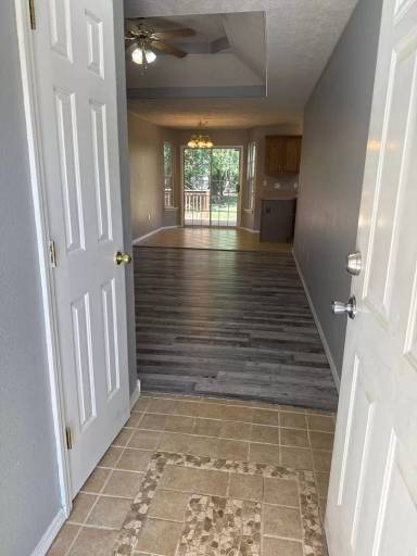Main picture of 3311 W Lombard St