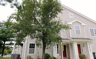 Main picture of 13911 King Gregory Way