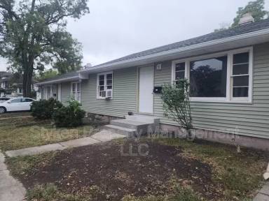 Main picture of 1184 E Merchant St