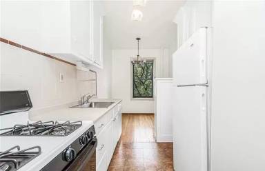 Main picture of 3400 Wayne Ave