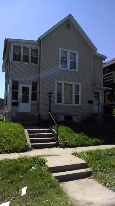 Main picture of 325 W Douglas St