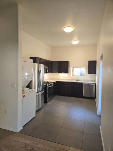 Main picture of 2913 Camilo Ln NW