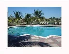 Main picture of 2433 Centergate Dr