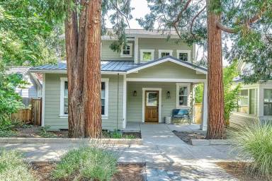 Main picture of 665 B St
