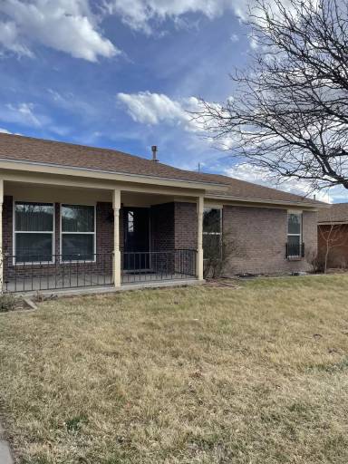 Main picture of 9416 Camino del Sol NE