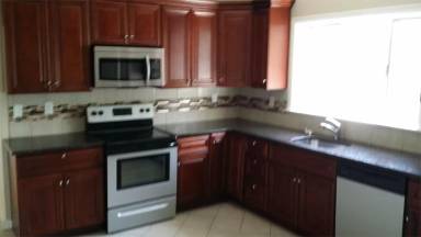 Main picture of 956 N Main St
