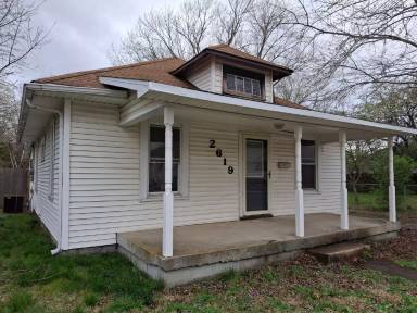 Main picture of 2619 Jackson St