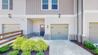 Main picture of 1328 Vilda Way