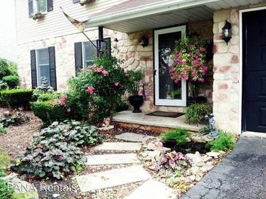 Main picture of 204 Genesis Dr