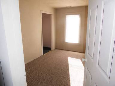 Main picture of 57 N West St