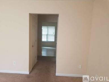 Main picture of 20 Red Ln