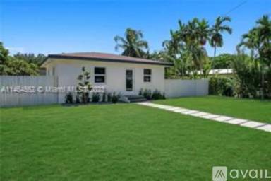 Main picture of 9050 SW 156th St