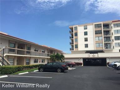 Main picture of 6211 Sun Blvd