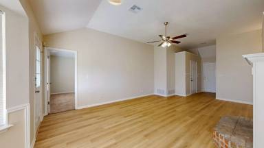 Main picture of 2706 Woodlands Dr