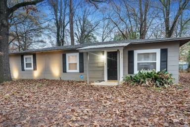 Main picture of 233 Tucker Ave
